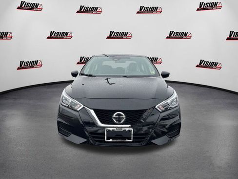 Certified 2022 Nissan Versa SV image 2