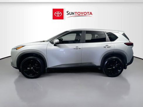 Used 2023 Nissan Rogue SV FWD image 7