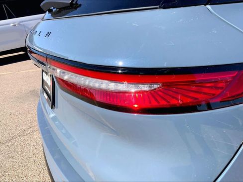 New 2026 Lincoln Corsair Premiere image 14