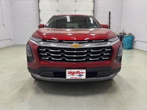 New 2026 Chevrolet Equinox LT w/ Convenience Package II AWD/4WD image 7