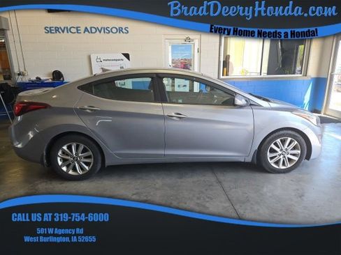 Used 2015 Hyundai Elantra SE w/ Option Group 02 image 1