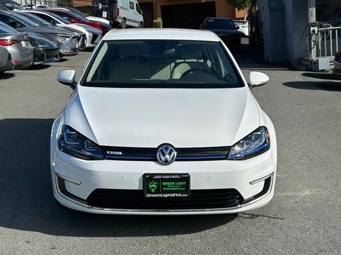 Used 2015 Volkswagen e-Golf SEL Premium image 2