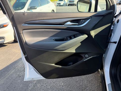 Used 2024 Buick Enclave Essence w/ Sport Touring Edition image 12