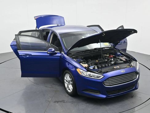 Used 2016 Ford Fusion SE FWD image 37
