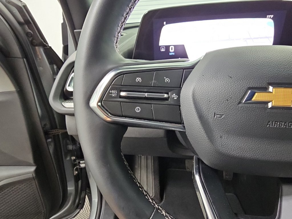 Certified 2026 Chevrolet Traverse LT FWD image 25
