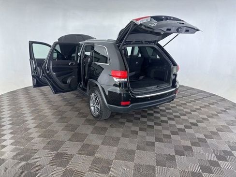 Used 2018 Jeep Grand Cherokee Limited AWD/4WD image 18