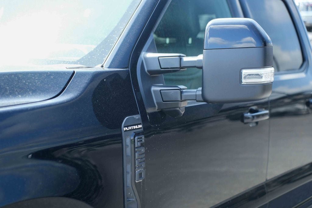 Used 2025 Ford F250 Platinum AWD/4WD image 10