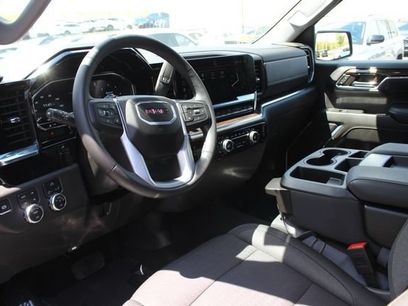 Used 2024 GMC Sierra 1500 Elevation