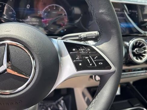 Certified 2025 Mercedes-Benz GLB 250 image 15