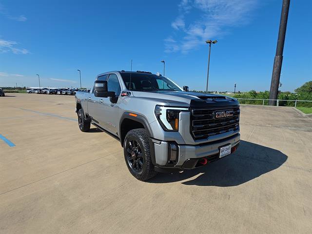 Used 2024 GMC Sierra 2500 AT4 w/ AT4 Premium Plus Package AWD/4WD image 8