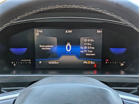 Certified 2022 Volkswagen Tiguan SE image 36