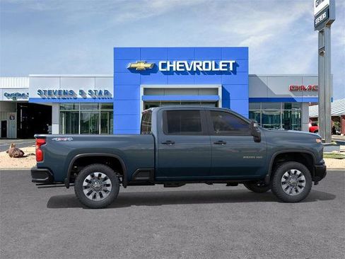 New 2026 Chevrolet Silverado 2500 Custom image 5