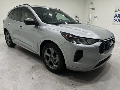 Used 2024 Ford Escape ST-Line FWD image 2