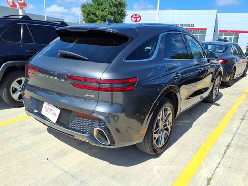 Used 2024 Genesis GV70 2.5T w/ Advanced Package AWD/4WD image 5