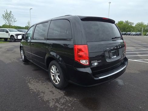 Used 2014 Dodge Grand Caravan SXT FWD image 14
