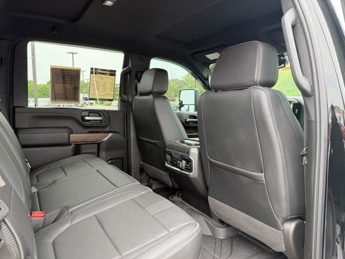 Used 2023 Chevrolet Silverado 3500 High Country AWD/4WD image 26
