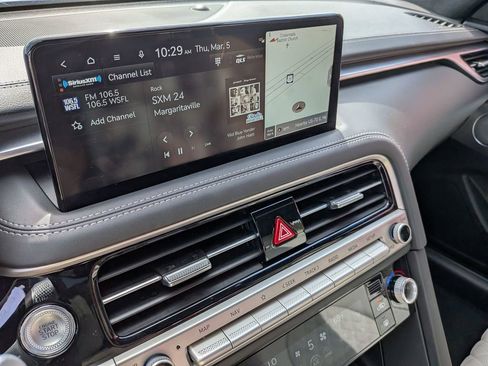 Used 2025 Genesis G70 3.3T Advanced w/ Sport Prestige Package image 19