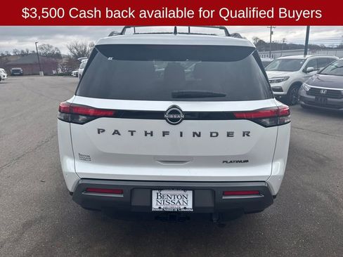 New 2026 Nissan Pathfinder Platinum image 7