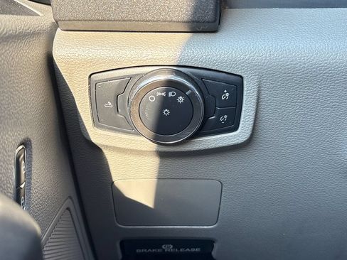 Used 2022 Ford F250 XL w/ Power Equipment Group AWD/4WD image 36