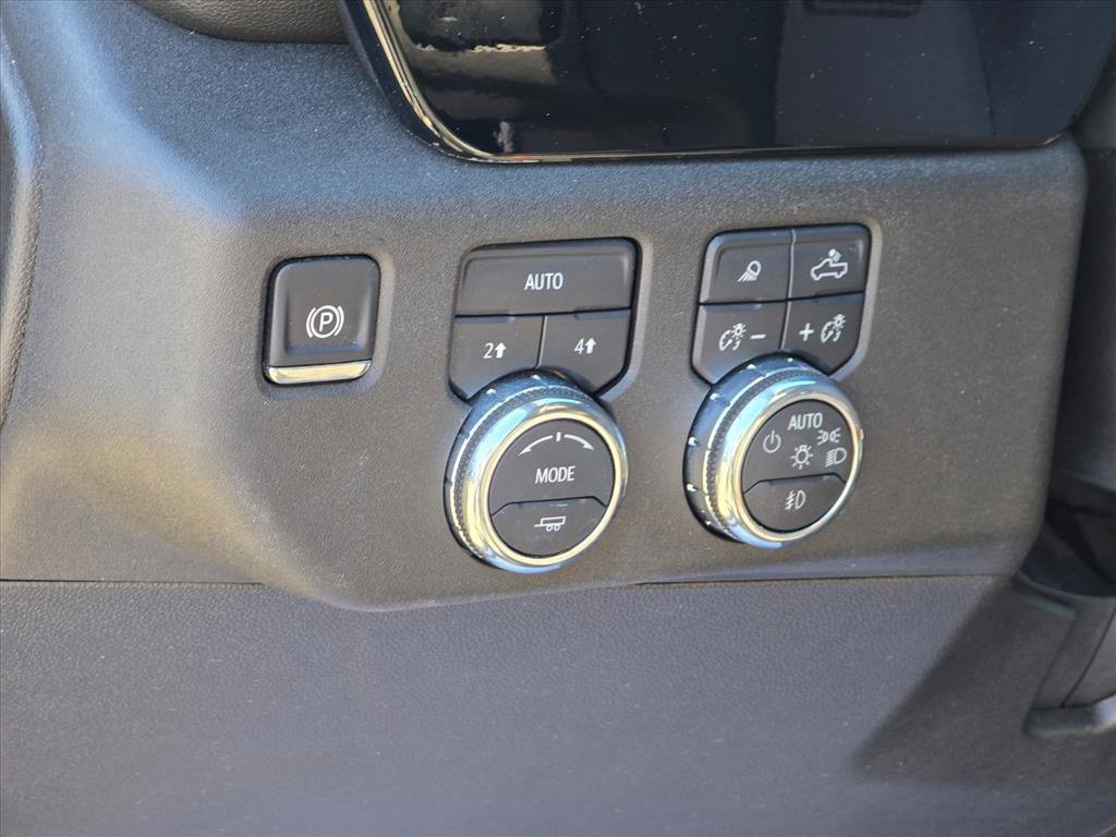 Used 2025 GMC Sierra 1500 SLT AWD/4WD image 7