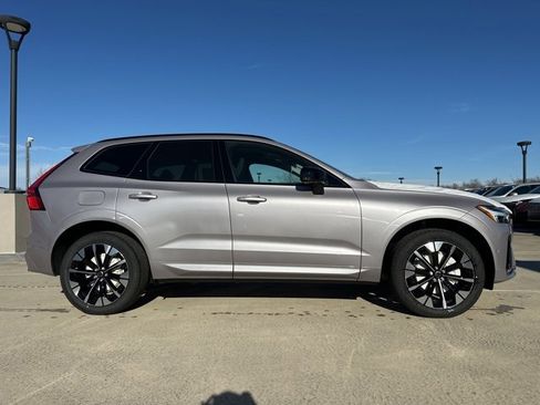 New 2026 Volvo XC60 B5 Plus w/ Protection Package Premier image 8