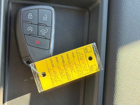 Used 2025 GMC Sierra 3500 SLT w/ X31 Off-Road Package image 35