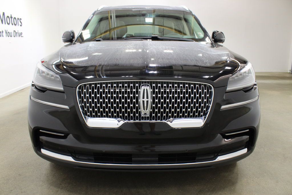 Used 2023 Lincoln Aviator Reserve w/ Elements Package Plus RWD image 7