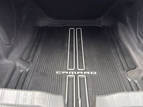 Used 2021 Chevrolet Camaro SS RWD image 7