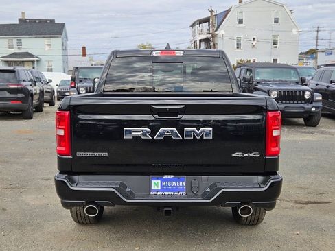 New 2026 RAM 1500 4x4 Crew Cab image 4