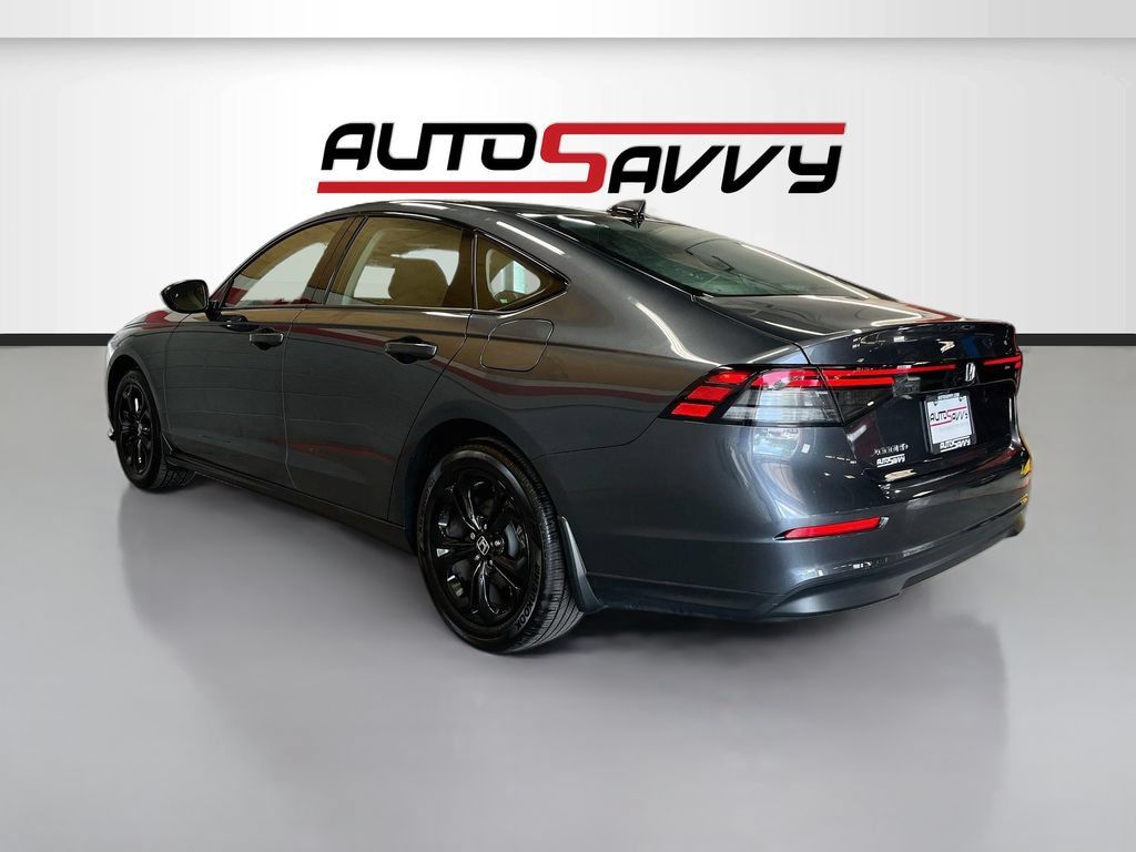 Used 2025 Honda Accord SE image 5