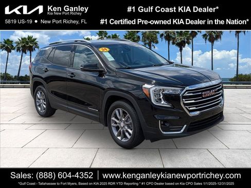 Used 2024 GMC Terrain SLT FWD image 1