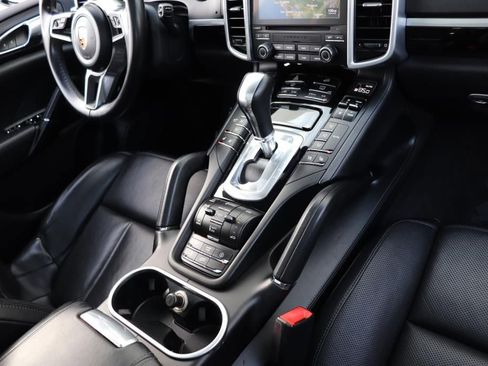 Used 2017 Porsche Cayenne GTS image 55
