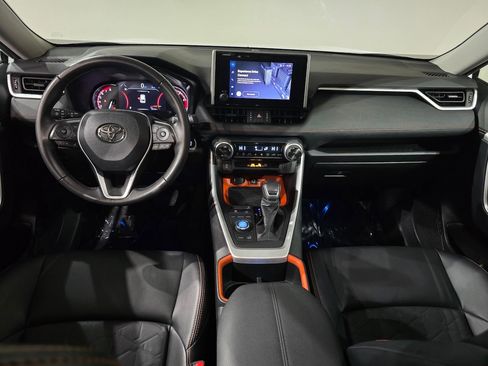 Used 2024 Toyota RAV4 Adventure image 32