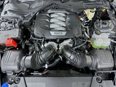 Used 2025 Ford Mustang GT RWD image 20