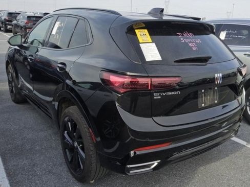 Used 2025 Buick Envision Sport Touring image 3