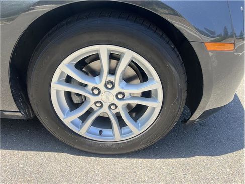 Used 2013 Chevrolet Camaro LT RWD image 9