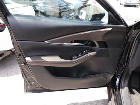 Certified 2023 MAZDA CX-30 AWD 2.5 S w/ Premium Package image 11