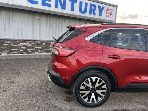 Used 2020 Ford Escape SEL image 16