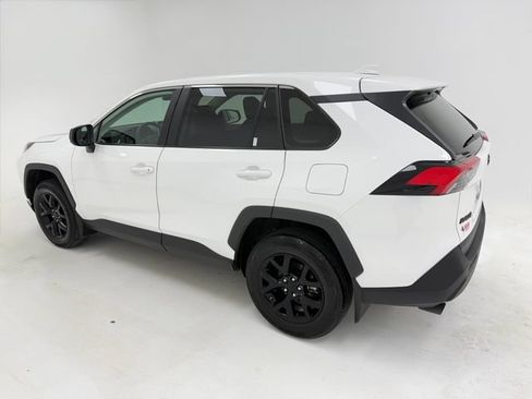 Used 2023 Toyota RAV4 LE FWD image 37
