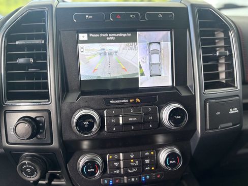 Used 2019 Ford F150 Lariat w/ Equipment Group 502A Luxury image 21