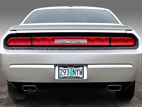 Used 2009 Dodge Challenger R/T image 6