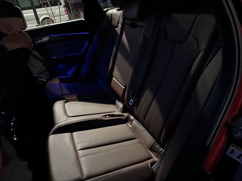 Used 2018 Audi Q5 Prestige w/ Prestige Package image 23