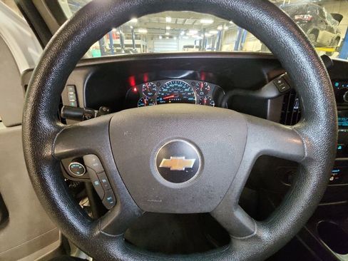 Certified 2022 Chevrolet Express 2500 w/ Driver Convenience Package RWD image 16