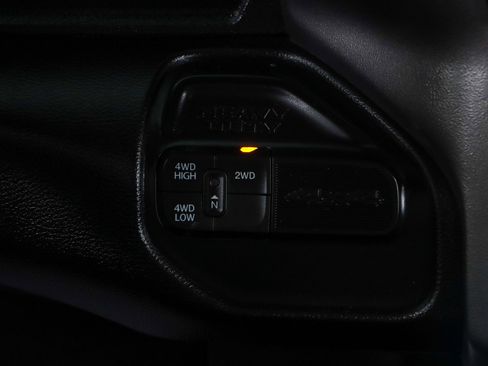 Used 2024 RAM 2500 Big Horn image 23