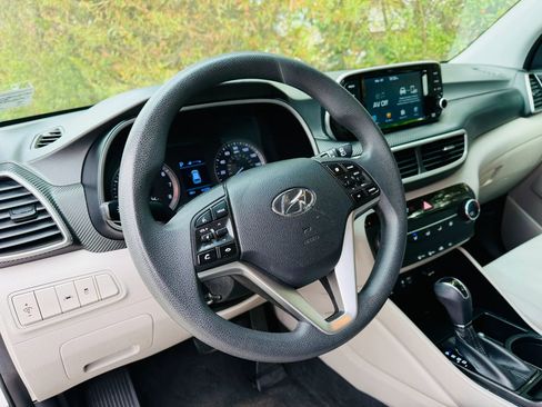 Used 2019 Hyundai Tucson SE image 4