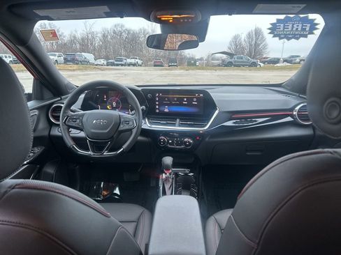 Used 2026 Chevrolet Trax RS w/ Driver Confidence Package image 15