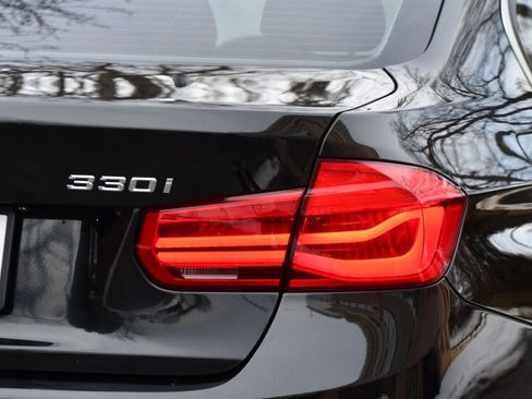 Used 2017 BMW 330i xDrive 330i xDrive image 10