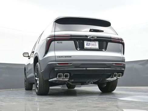 New 2026 Chevrolet Traverse LT w/ Midnight/Sport Edition FWD image 44