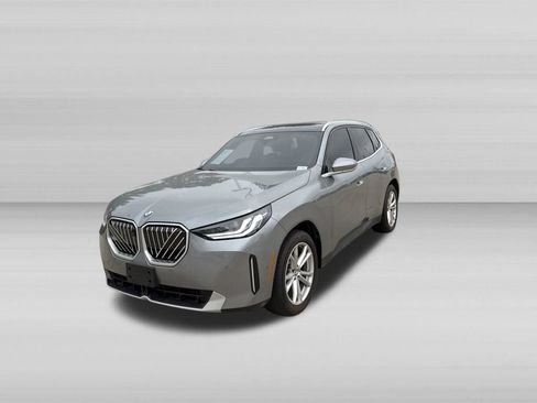 Used 2025 BMW X3 xDrive30i w/ Premium Package AWD/4WD image 11