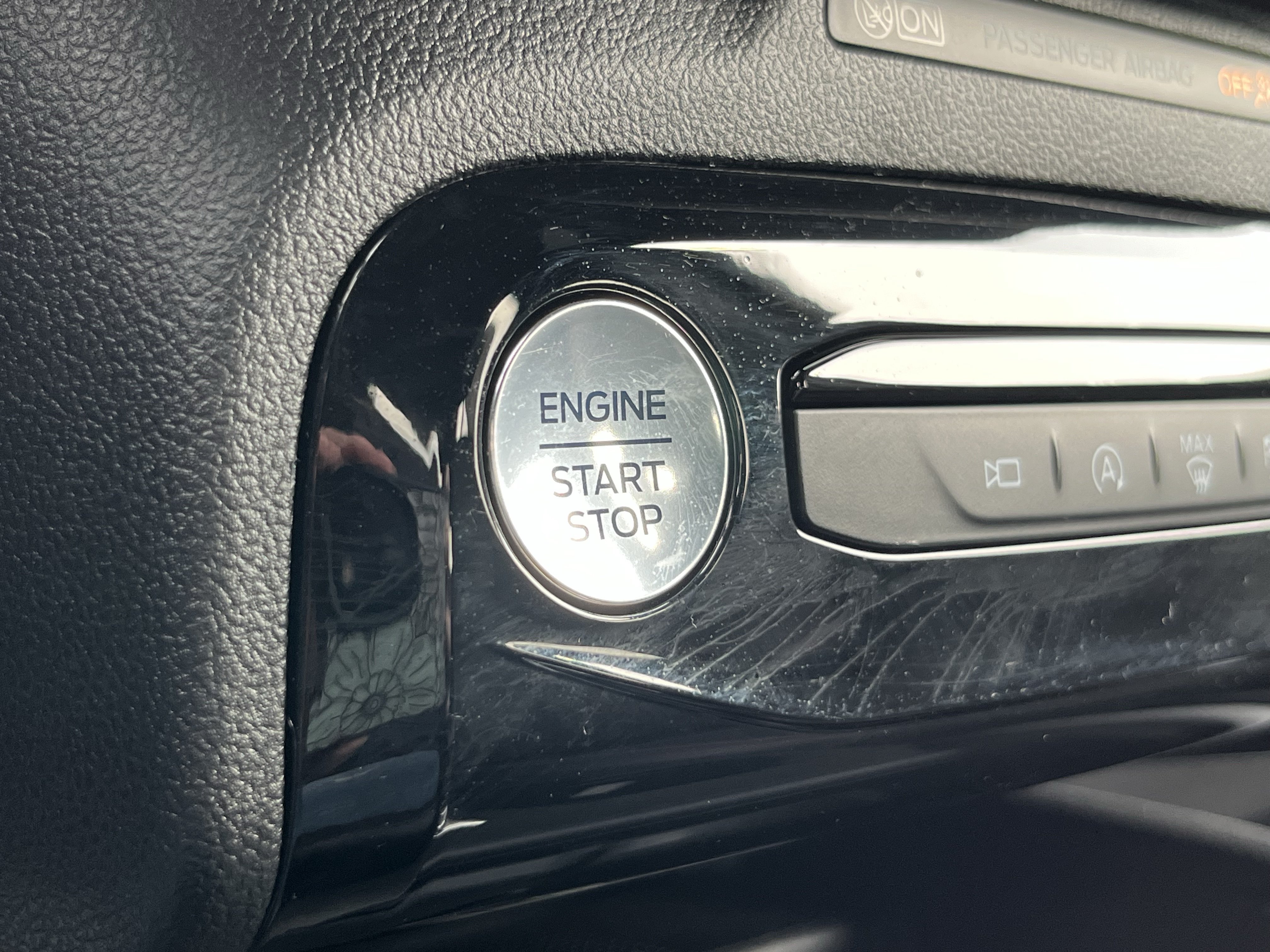 Used 2025 Ford Escape ST-Line Select w/ Tech Pack #2 AWD/4WD image 38